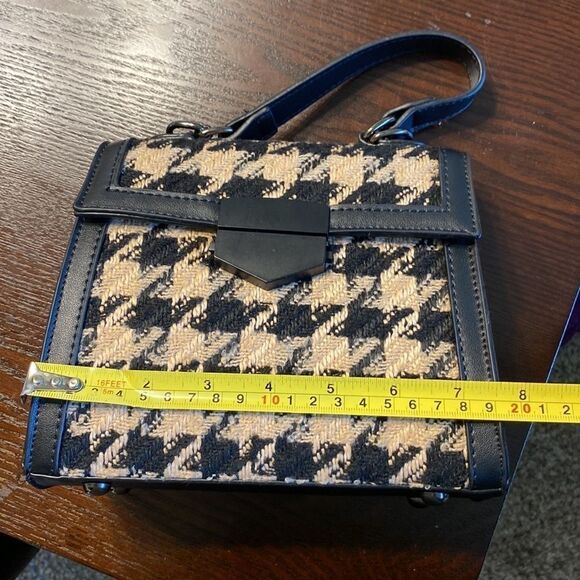 HOUNDSTOOTH CROSS BODY BAG - Picture 3 of 5